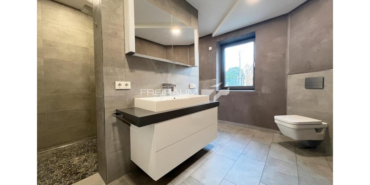 Erdgeschoßwohnung Wilnsdorf - 3 Zimmer, 104 m&sup2;, 1.165&euro; | Angebot:24658452