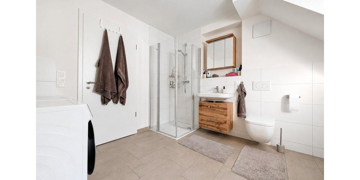 Maisonettenwohnung Tegernheim - 3 Zimmer, 94 m&sup2;, 1.500&euro; | Angebot:26698842