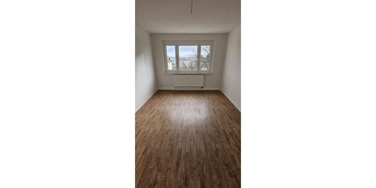 Etagenwohnung Zittau - 3 Zimmer, 57 m&sup2;, 330&euro; | Angebot:24531720