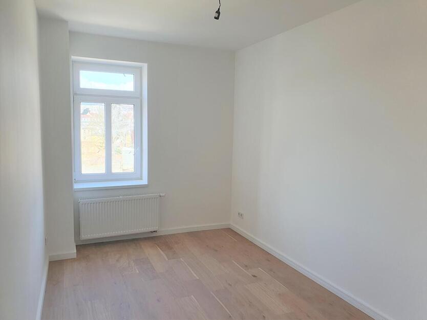 Helle und moderne 4-Raum- Wohnung mit Balkon und Gartenanteil 4 zimmer