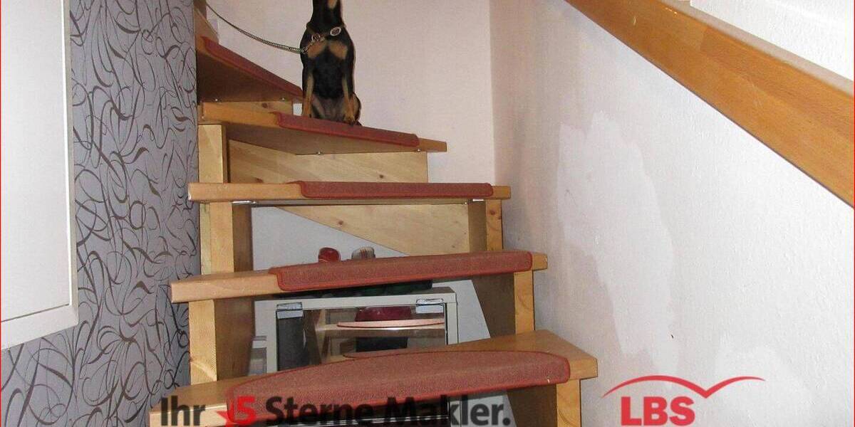 Reihenmittelhaus Bad Herrenalb - 4 Zimmer, 108 m&sup2;, 1.300&euro; | Angebot:26569088