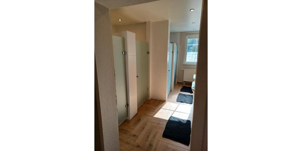 Wohnen auf Zeit Welzheim - 4 Zimmer, 120 m&sup2;, 10&euro; | Angebot:25361426