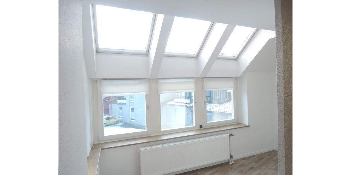 Gepflegte, helle Nichtraucher Eigentumswohnung mit Balkon und Tiefgaragenstellplatz in ruhiger Innenstadtlage 3 zimmer