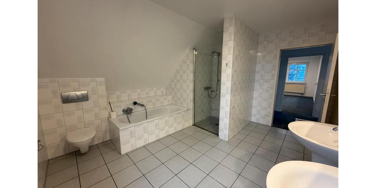 Einfamilienhaus Papenburg - 6 Zimmer, 150 m&sup2;, 1.575&euro; | Angebot:24850929