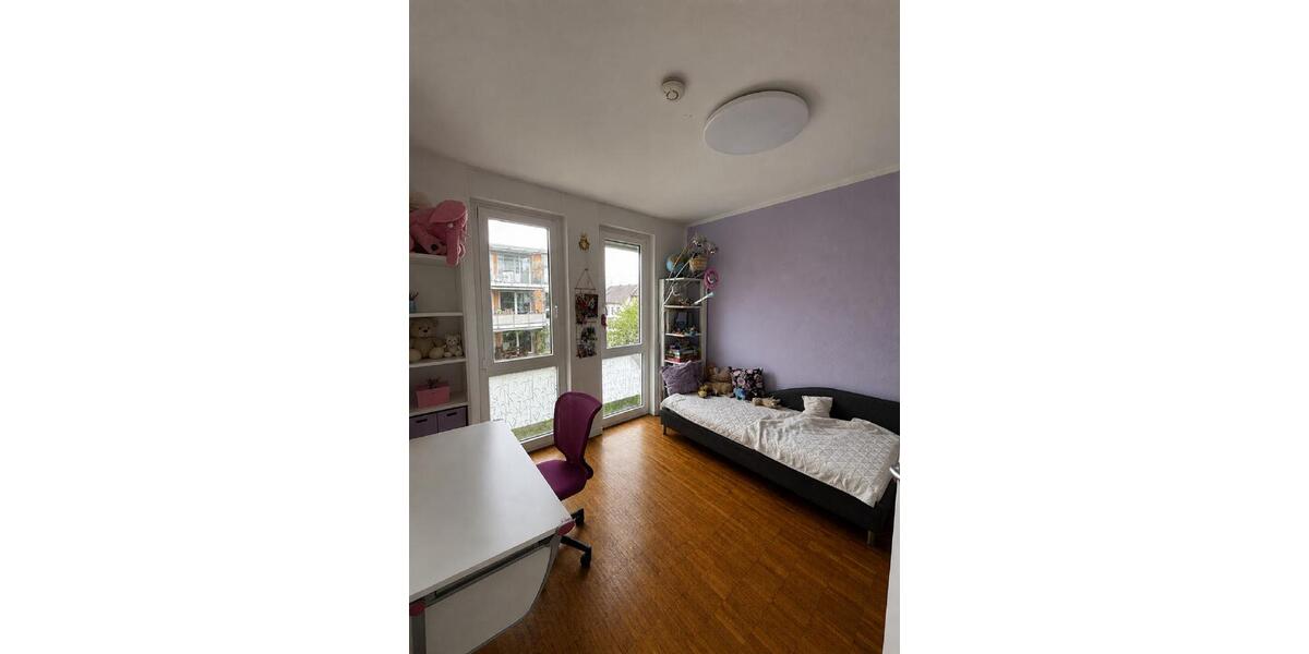 Etagenwohnung Radolfzell am Bodensee - 3 Zimmer, 90 m&sup2;, 1.060&euro; | Angebot:26545745