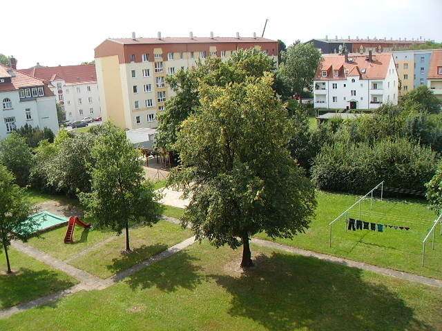 Wohnung zum Mieten in Dresden 400 € 39.69 m²
