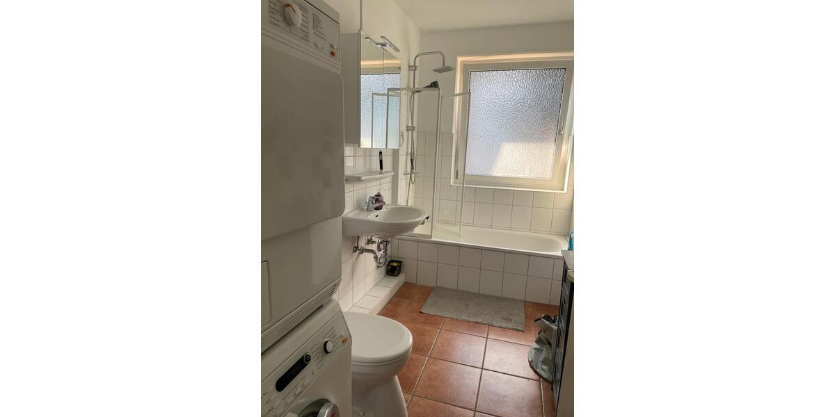 Etagenwohnung Buxtehude - 2 Zimmer, 68 m&sup2;, 600&euro; | Angebot:25068882