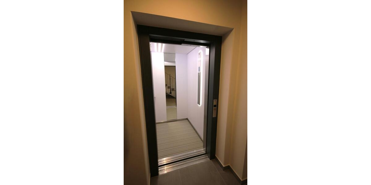 Erdgeschoßwohnung Uffenheim - 3 Zimmer, 86 m&sup2;, 700&euro; | Angebot:26610719