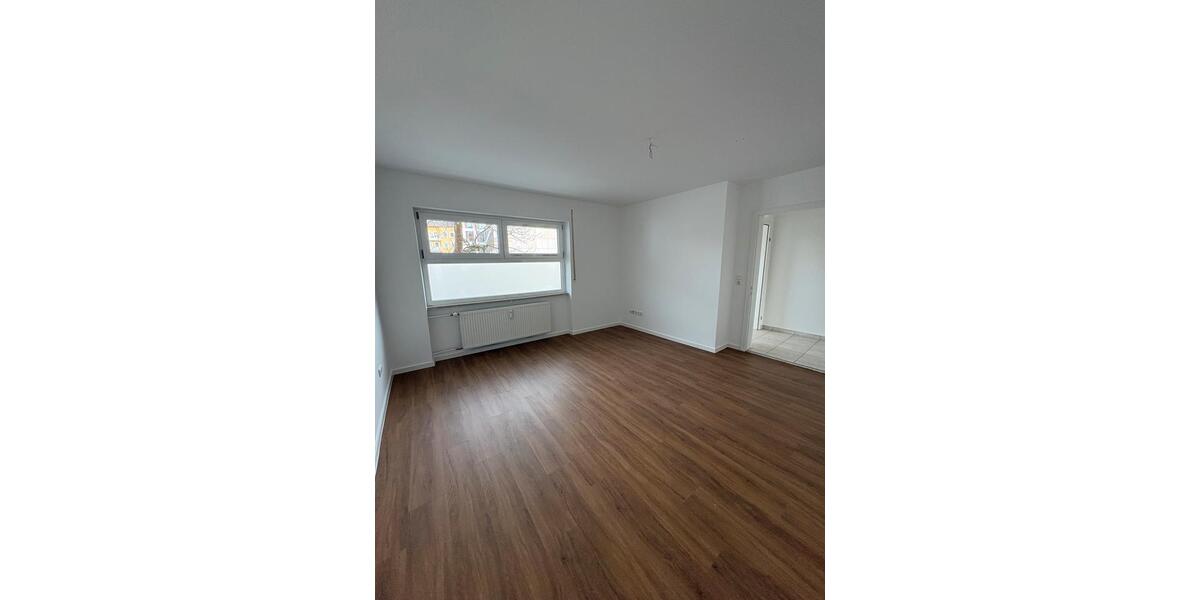 Etagenwohnung Burghausen - 2 Zimmer, 70 m&sup2;, 990&euro; | Angebot:25307819