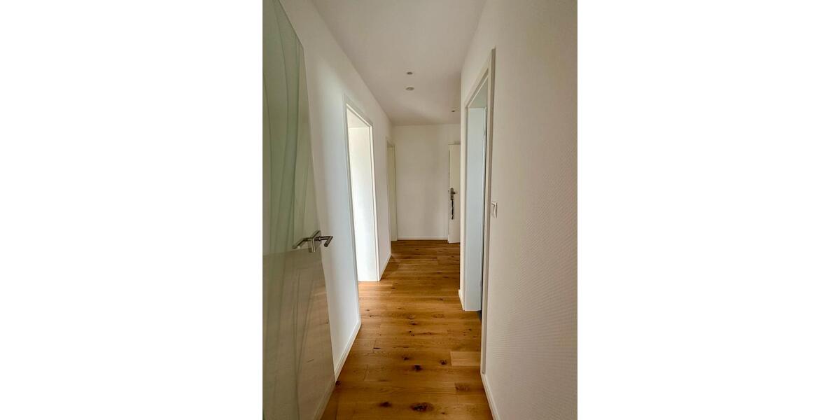 Dachgeschoßwohnung Eitorf - 3 Zimmer, 95 m&sup2;, 1.450&euro; | Angebot:26564638