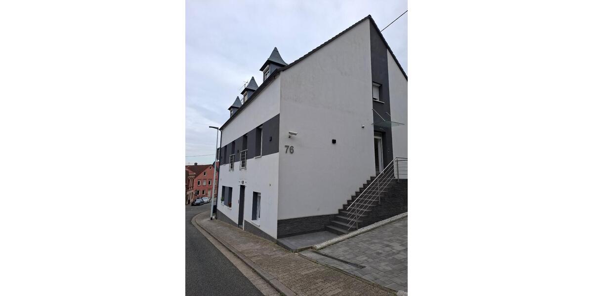 Elegante, moderne Wohnung mit Terrasse. 3 zimmer