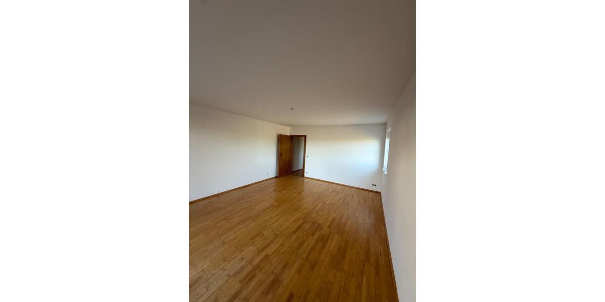 Erdgeschoßwohnung Chieming - 2 Zimmer, 65 m&sup2;, 1.070&euro; | Angebot:26635820