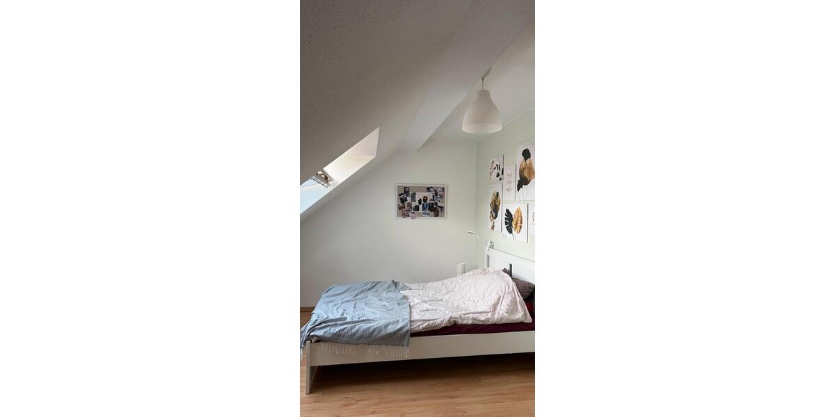 Dachgeschoßwohnung Hamburg Alsterdorf - 2 Zimmer, 46 m&sup2;, 1.000&euro; | Angebot:26692059