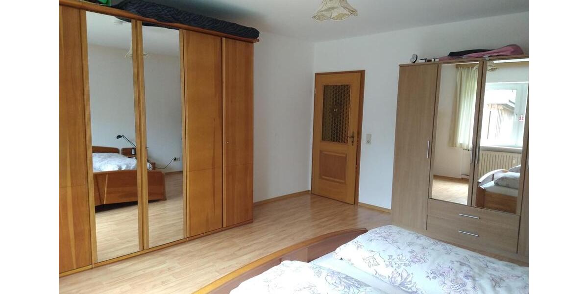 Erdgeschoßwohnung Hinterschmiding - 5 Zimmer, 120 m&sup2;, 700&euro; | Angebot:25992282