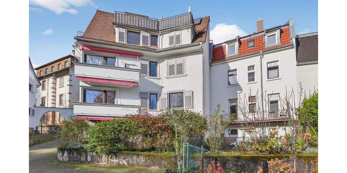 Etagenwohnung Baden-Baden Innenstadt - 4 Zimmer, 115 m&sup2;, 1.280&euro; | Angebot:24860413