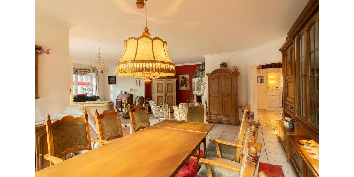 Erdgeschoßwohnung Malente - 3 Zimmer, 168 m&sup2;, 1.800&euro; | Angebot:25809398