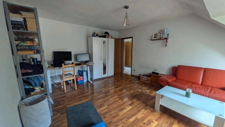 Dachgeschoßwohnung Essen Huttrop - 2 Zimmer, 54 m&sup2;, 465&euro; | Angebot:26233289
