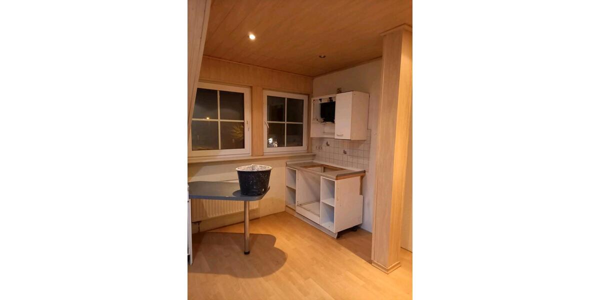 Dachgeschoßwohnung Lennestadt - 4 Zimmer, 98 m&sup2;, 1.000&euro; | Angebot:24801782