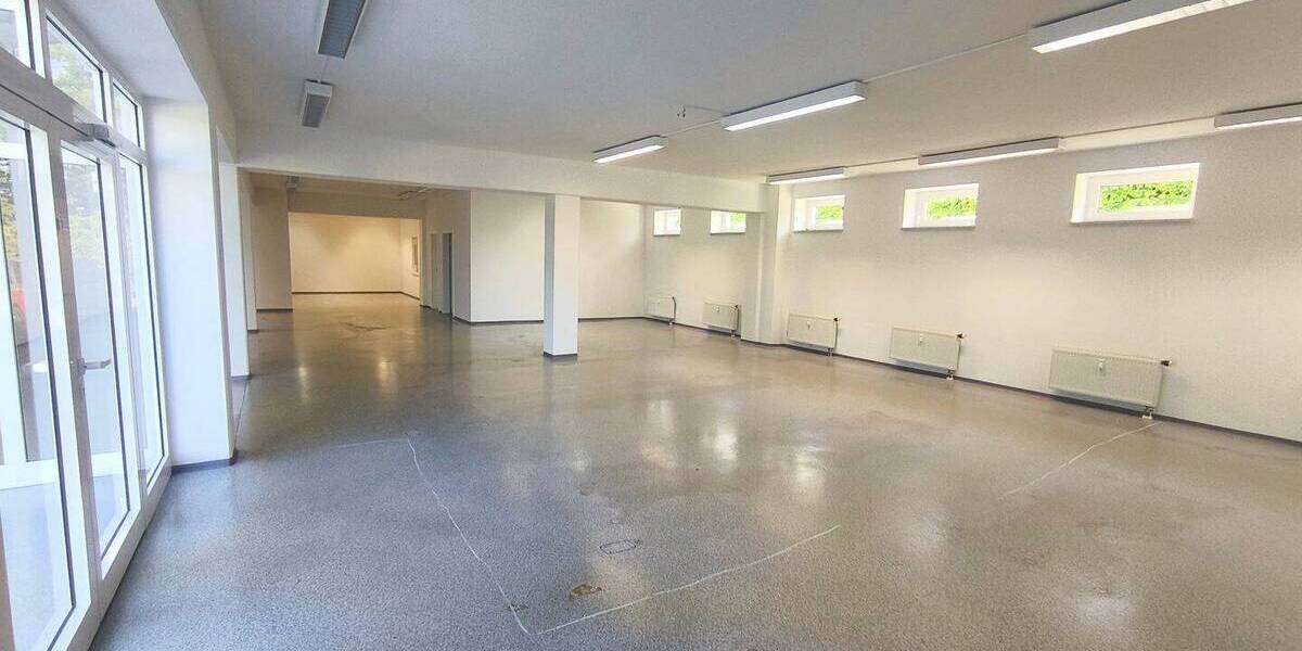 Gewerbeobjekt Chemnitz Altendorf - 3 Zimmer, 245 m&sup2;, 1.400&euro; | Angebot:26816315