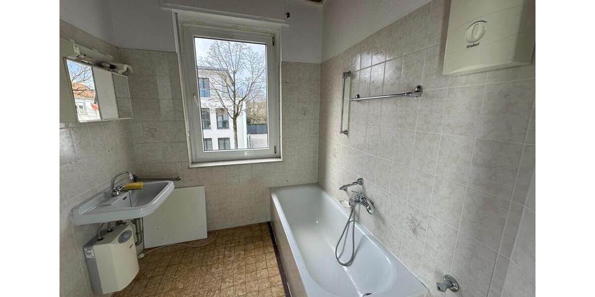 Etagenwohnung Bad Lippspringe - 3 Zimmer, 79 m&sup2;, 650&euro; | Angebot:25204274