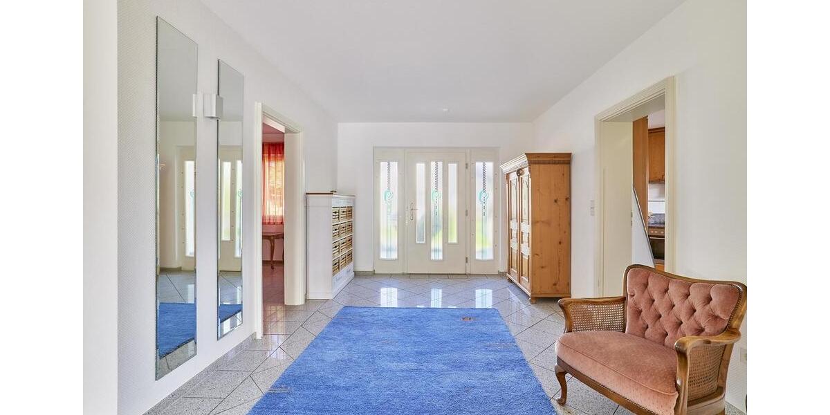 Einfamilienhaus Neckarsteinach - 9 Zimmer, 331 m&sup2;, 2.450&euro; | Angebot:23614375