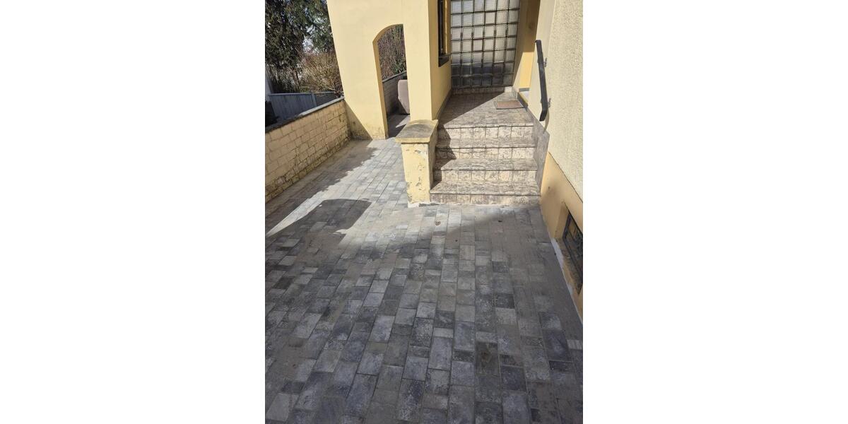 Einfamilienhaus Budenheim - 6 Zimmer, 240 m&sup2;, 2.190&euro; | Angebot:25949525