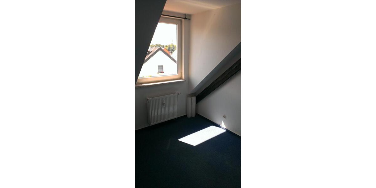 Dachgeschoßwohnung Dessau-Roßlau Dessau - 3 Zimmer, 56 m&sup2;, 395&euro; | Angebot:26615550