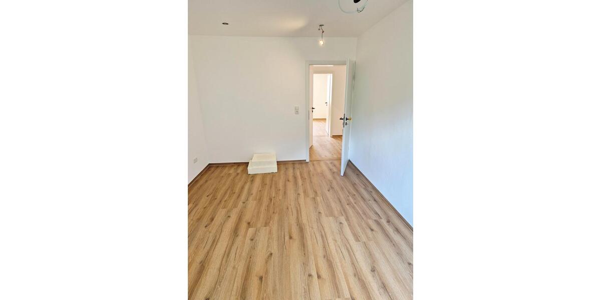 Erdgeschoßwohnung Clausthal-Zellerfeld Zellerfeld - 4 Zimmer, 85 m&sup2;, 830&euro; | Angebot:25974406