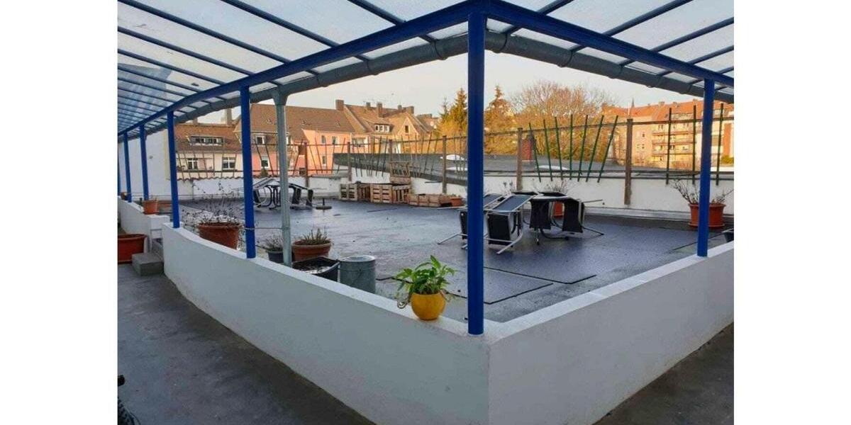 Modern sanierte 3-Zimmer-Wohnung mit allgemeiner Dachterrasse 3 zimmer