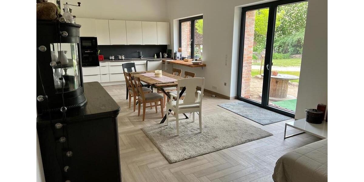 Wohnen auf Zeit Gnoien - 1 Zimmer, 80 m&sup2;, 1.200&euro; | Angebot:26421396
