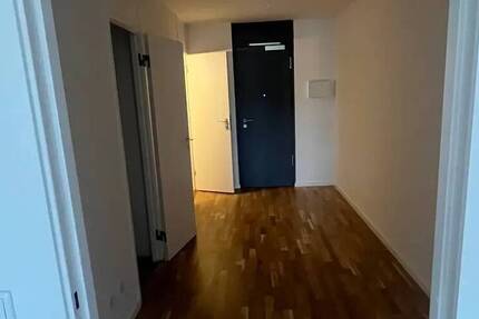 Lichtdurchflutete 2-Zimmer-Wohnung mit großem Balkon in Toplage Haidhausen