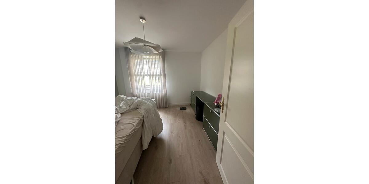 Etagenwohnung Ronnenberg - 3 Zimmer, 93 m&sup2;, 1.450&euro; | Angebot:26614319