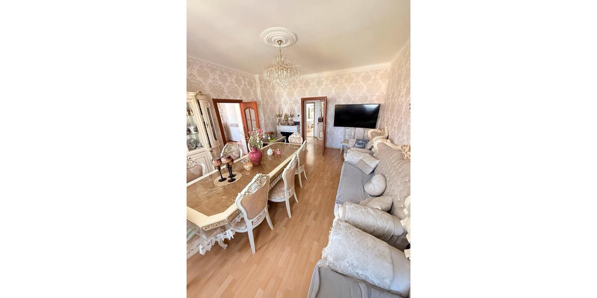 Etagenwohnung Frankfurt (Oder) Booßen - 4 Zimmer, 101 m&sup2;, 1.150&euro; | Angebot:26115806