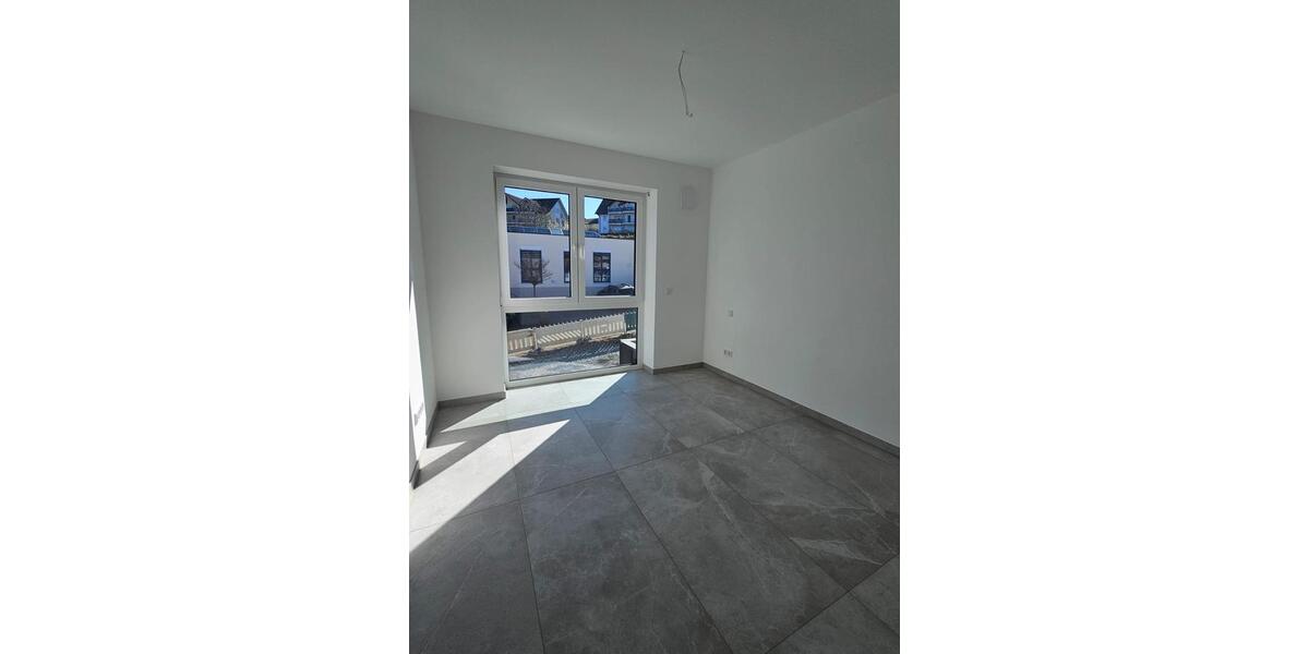 Etagenwohnung Waldbröl - 3 Zimmer, 85 m&sup2;, 1.100&euro; | Angebot:24649181