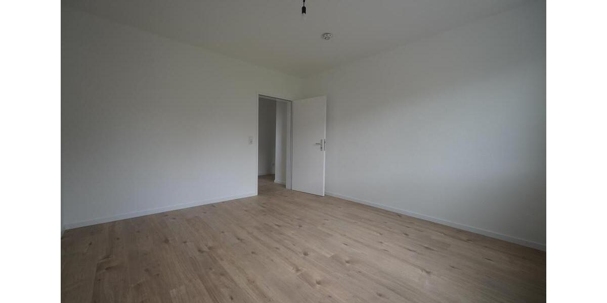 Etagenwohnung Eschwege - 3 Zimmer, 74 m&sup2;, 514&euro; | Angebot:26289856