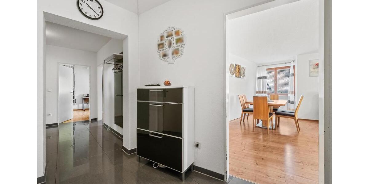 Etagenwohnung Markdorf - 4.5 Zimmer, 132 m&sup2;, 1.400&euro; | Angebot:26506387