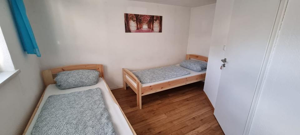 Wohnen auf Zeit Neukirchen - 3 Zimmer, 100 m&sup2;, 20&euro; | Angebot:13685864