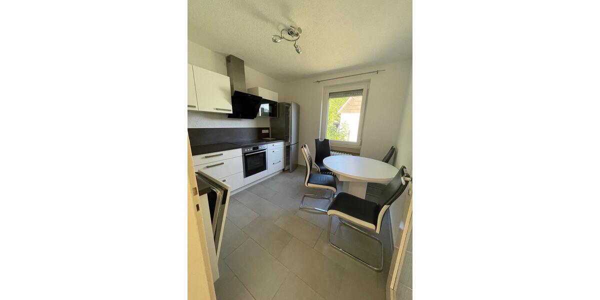 Etagenwohnung Münsingen - 3 Zimmer, 95 m&sup2;, 1.200&euro; | Angebot:26025537