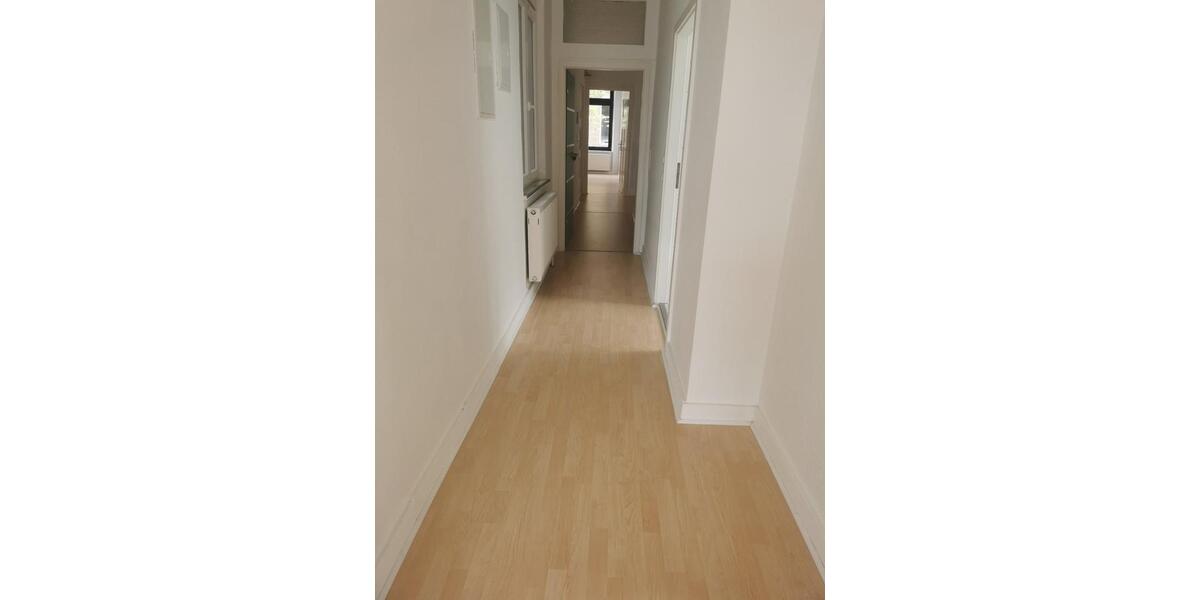Etagenwohnung Iserlohn - 5 Zimmer, 160 m&sup2;, 990&euro; | Angebot:24687518
