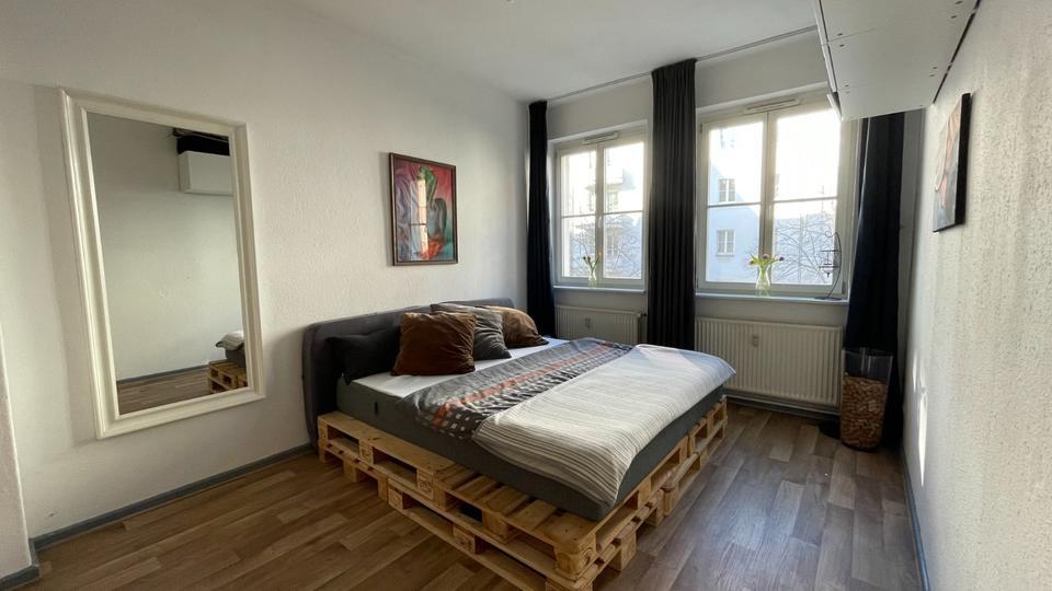 2 Zi.-Whg Friedrichshain Zwischenmiete 26.09. – 12.10.