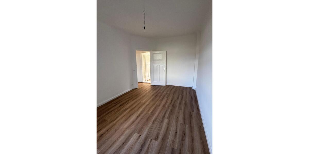 Erdgeschoßwohnung Nauen - 3 Zimmer, 81 m&sup2;, 1.172&euro; | Angebot:25943031