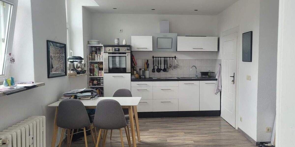 Etagenwohnung Eisenberg - 2 Zimmer, 51 m&sup2;, 305&euro; | Angebot:26629678