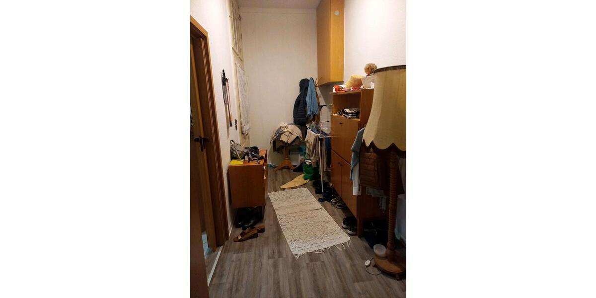 Etagenwohnung Oelsnitz (Vogtland) - 1 Zimmer, 33 m&sup2;, 170&euro; | Angebot:26701090