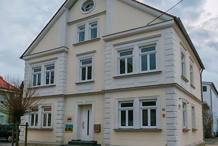 Haus Ottobeuren - 7 Zimmer, 201 m&sup2;, 2.950&euro; | Angebot:25612524