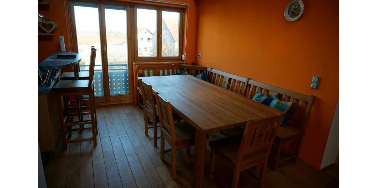 Große Etagenwohnung im schönen Altmühltal. 4 zimmer