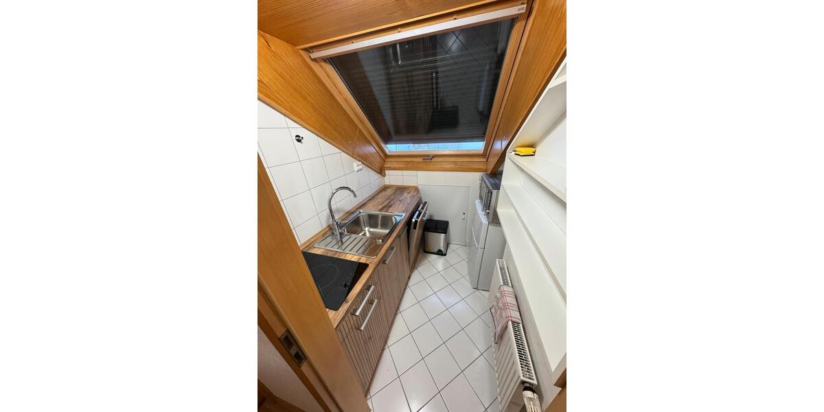 Dachgeschoßwohnung Plochingen - 2 Zimmer, 35 m&sup2;, 550&euro; | Angebot:26039064