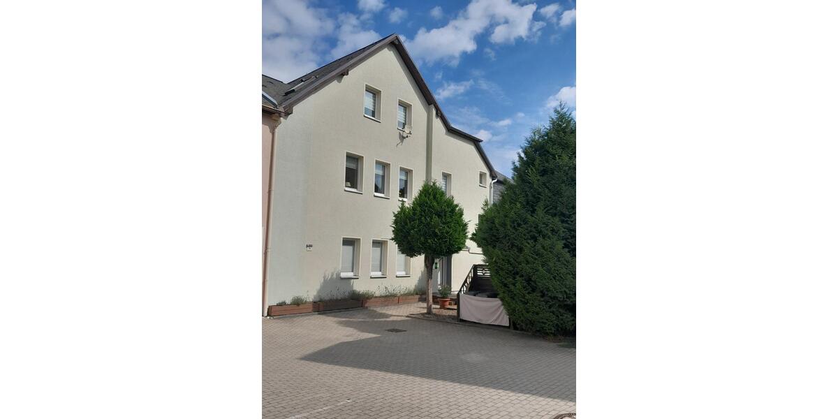 2-Raum-Wohnung, 70 qm., ruhig gelegen 2 zimmer