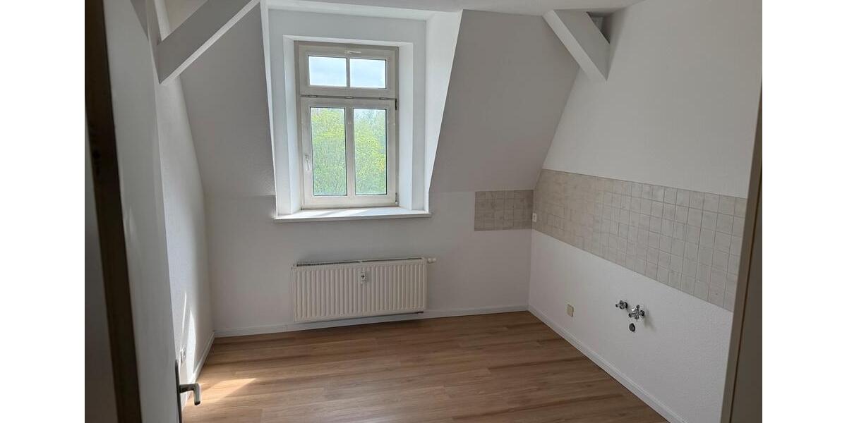 Dachgeschoßwohnung Görlitz - 1 Zimmer, 50 m&sup2;, 300&euro; | Angebot:26499145