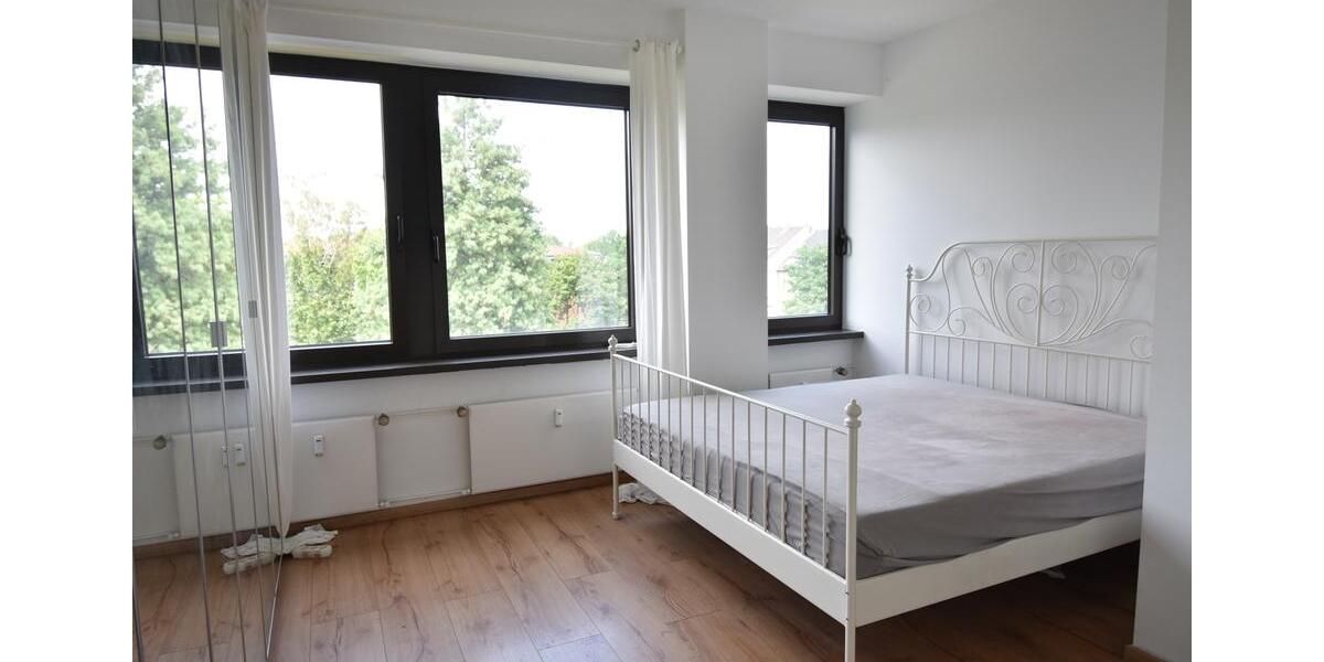 Etagenwohnung Düsseldorf Stadtbezirk 2 - 3 Zimmer, 90 m&sup2;, 1.410&euro; | Angebot:23769123