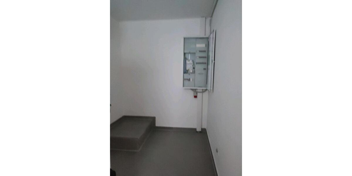 Doppelhaushälfte Bergen - 6 Zimmer, 154 m&sup2;, 1.500&euro; | Angebot:25919583